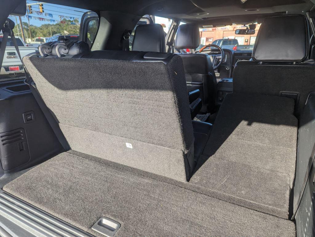 2016 Lincoln Navigator - $14,995
